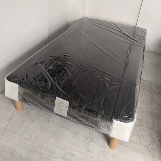 脚付きマットレスベッド